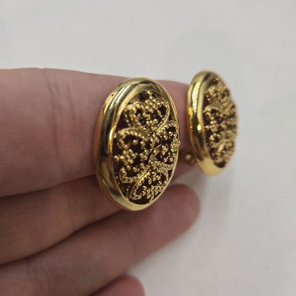 Vintage 1928 Jewelry Brand Gold Tone Filigree Domed Clip On Oval Earrings - Picture 2 of 4
